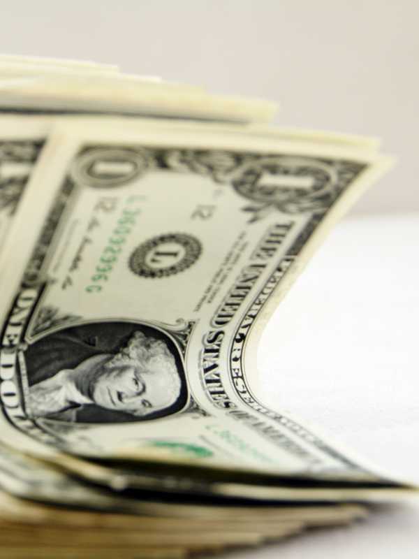 New York's Minimum Wage Increase To Take Effect On New Year's Eve