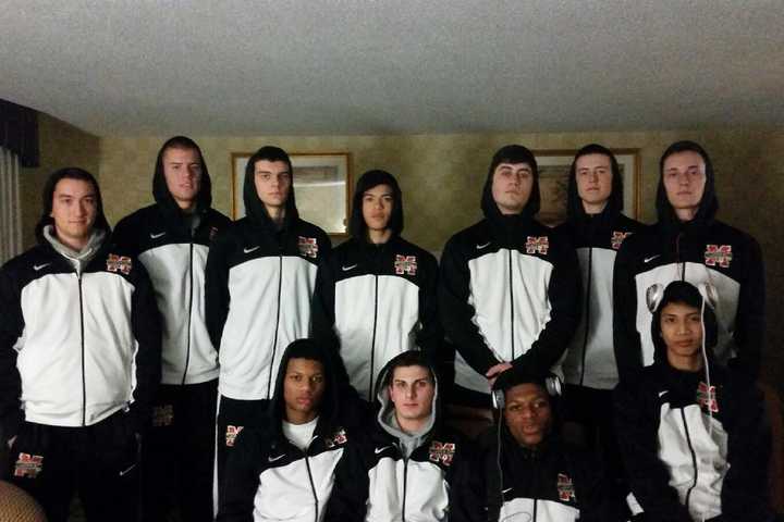 Mamaroneck Boys Basketball Team Competes In New Hampshire Tourney
