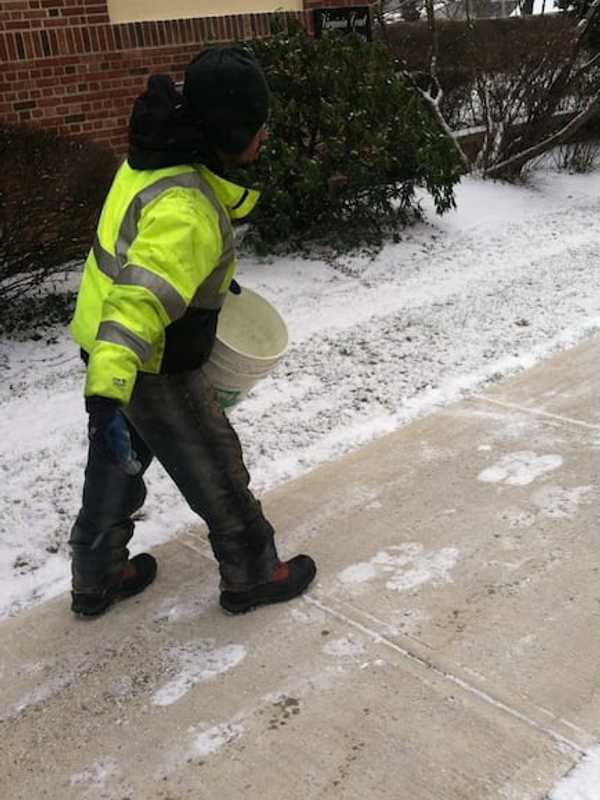 Shelton, Derby Seniors Can Sign Up To Receive Sand & Salt For Melting Ice