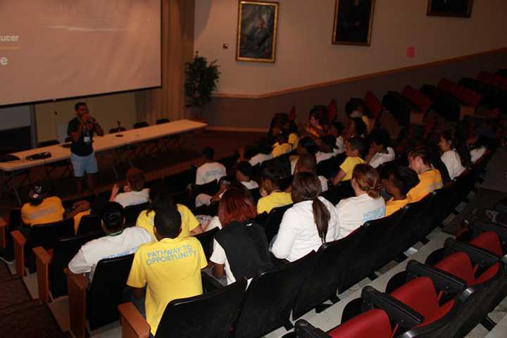 'College For Every Student' Announces Help For Low-Income Students