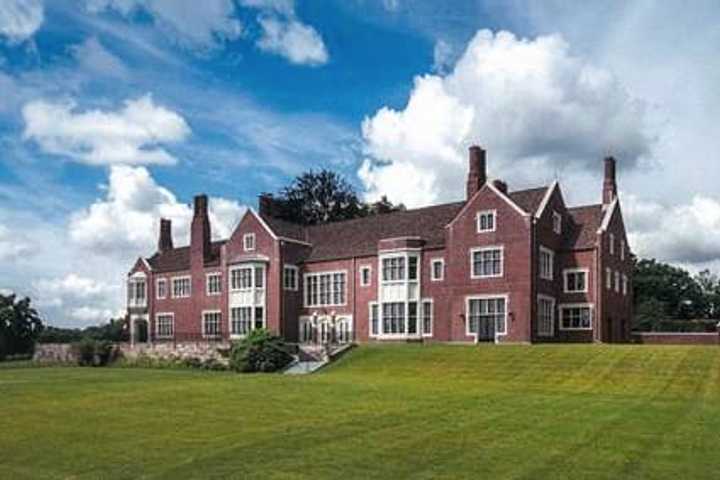 Downton Abbey-Themed Fundraiser Benefits Greenwich's Bruce Museum