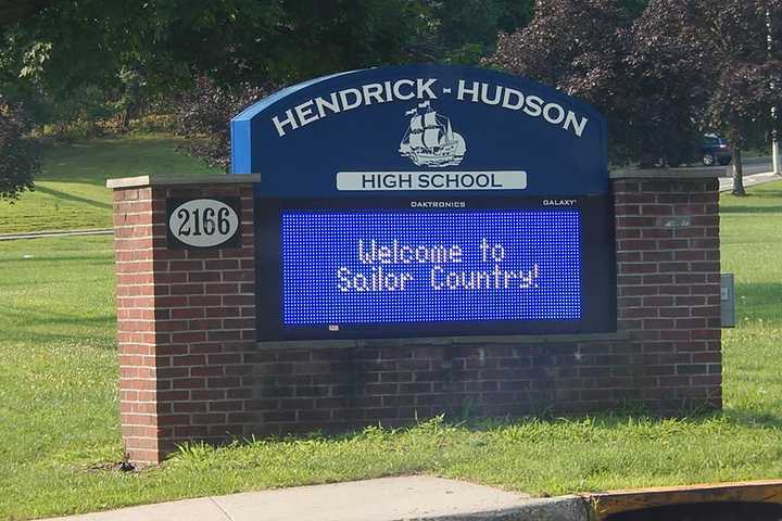 Hendrick Hudson District Announces Plans To Go Solar
