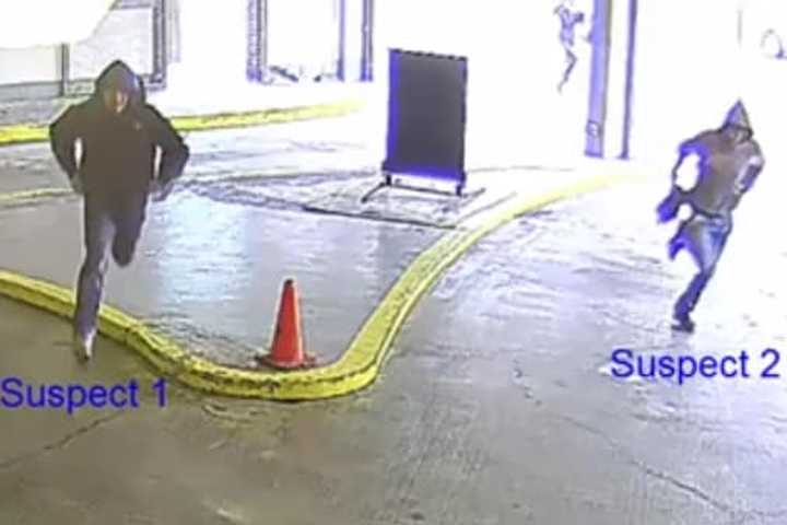 Stamford Police Release Video Of Suspects In Daytime Purse-Snatching