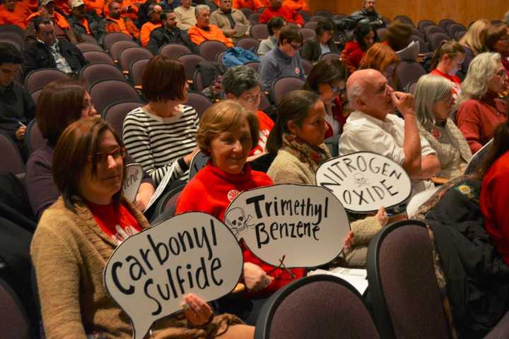 Reactions Mixed At Algonquin Pipeline Project Hearing