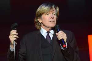 Herman's Hermits Starring Peter Noone At Ridgefield Playhouse 
