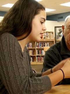 Rutherford Library Offers Tech Tutors To Help With Your Gadgets