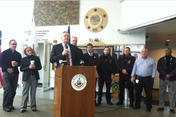 Stamford Preps For Snowmageddon2015, Wants Cars Off Roads