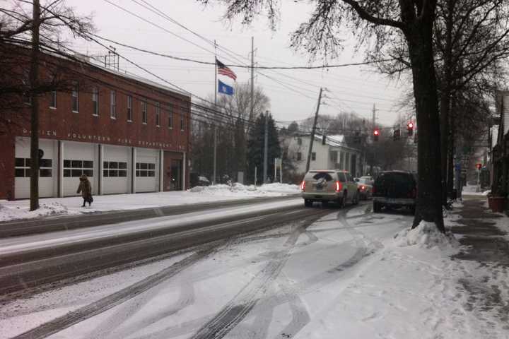 Darien Urges Residents To Stay Safe During Snowmageddon2015