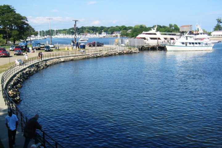 Westchester Invites Classic Car Buffs To Car Show In New Rochelle