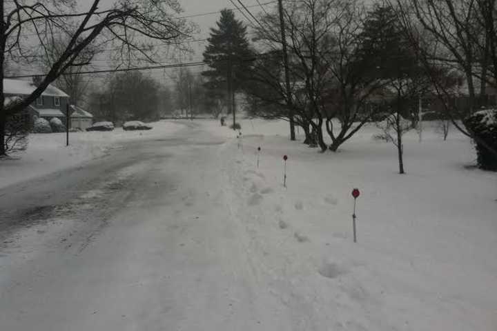Stamford Reminds Residents To Help Pedestrians By Clearing Sidewalks 