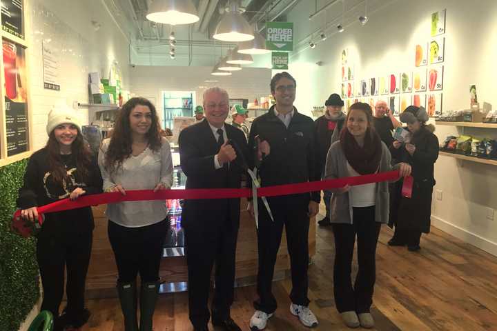 Freshii Brings Healthy Fast Food To Fairfield