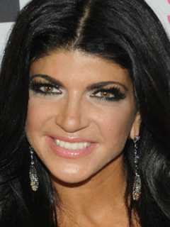 'Real Housewives' Star Takes Kitchen Job At Danbury Prison