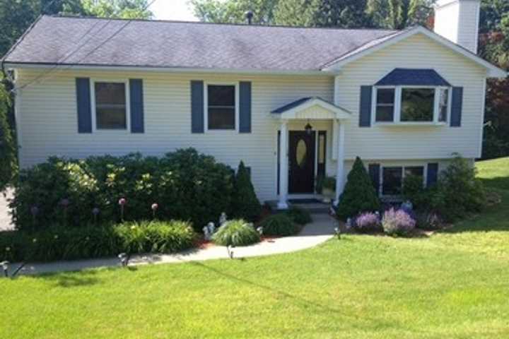 Open Houses Around Cortlandt This Weekend
