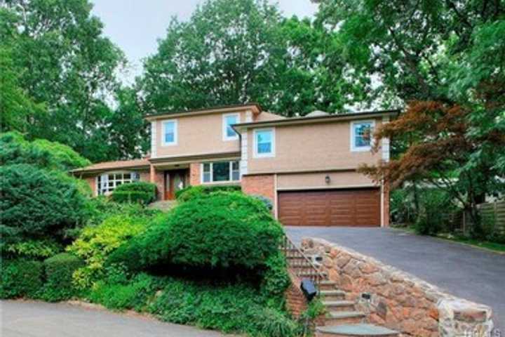 Open Houses In New Rochelle This Weekend
