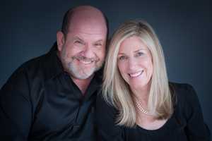 New Rochelle Hotel Hosts Couples Training For Therapists 