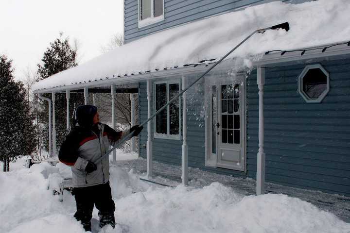 Malloy Encourages Fairfield Residents To Remove Snow From Roofs