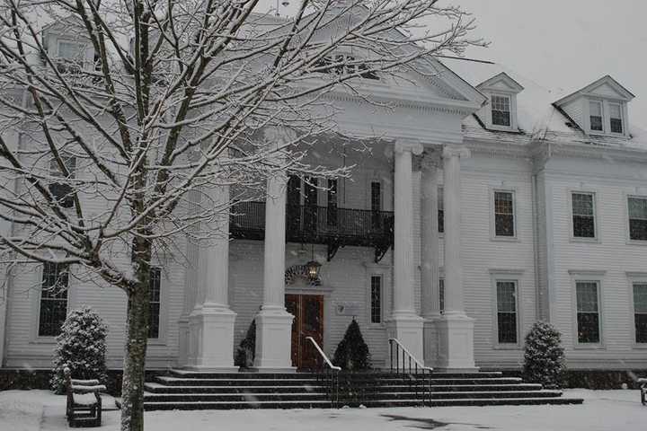 New Canaan Country School Hosts Benefit Spotlighting Success Stories