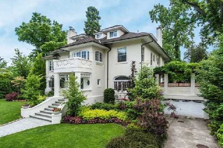 Andrew Cuomo's Former Queens Home Up For Sale For $2.68M