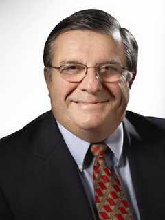Noted Economist To Discuss Financial Landscape At Wilton Breakfast