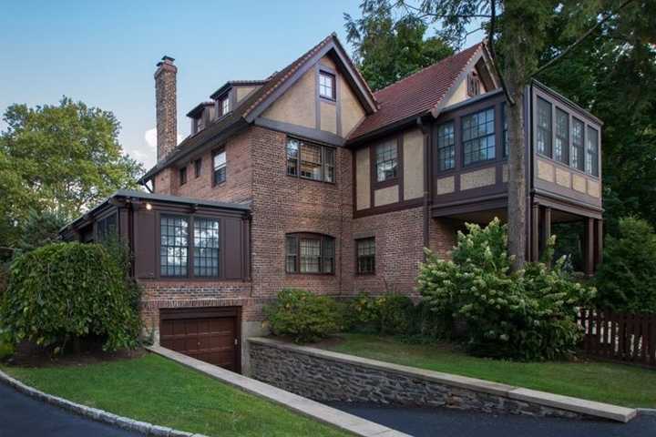 New York Times Highlights Bronxville Home For Sale