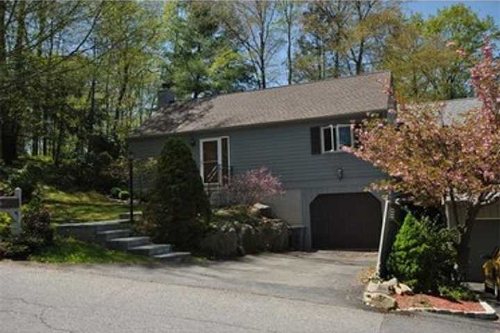 Open Houses In Lewisboro This Weekend