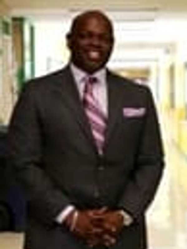 Eastchester Names Darrell Stinchcomb  Principal For Greenvale School