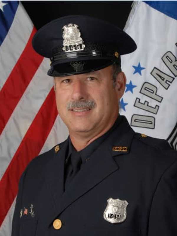 Greenwich Police Officer Retires After 27 Years Of Service
