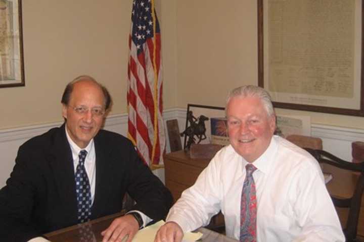 Fairfield First Selectman Unveils 2016 Budget With 1.64% Tax Increase