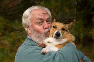 Ira Joe Fisher Teaches 'Speaking Fearlessly' Workshop In Ridgefield