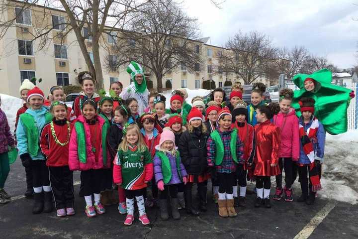Putnam's Kelly-Oster School Of Irish Dance Kicks Into High Gear