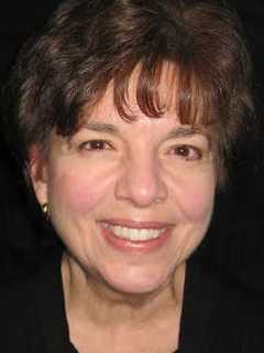 Coldwell Banker In Westport Sales Associates Earn Awards