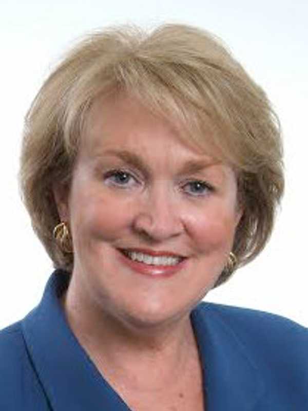 Coldwell Banker In Stamford Honors Top Sales Associates