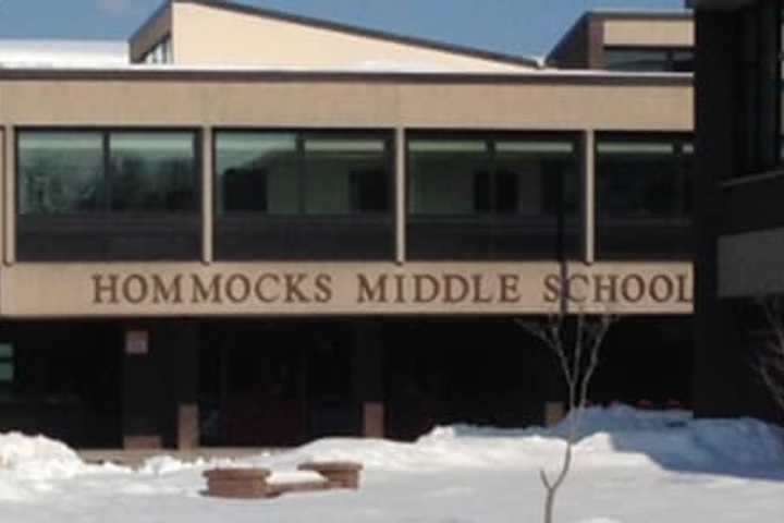 Mamaroneck Middle School Cafeteria Worker Contracts Hepatitis A 