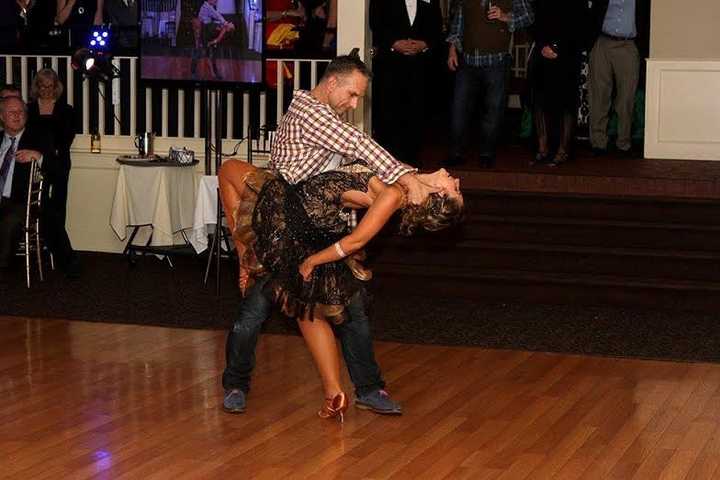 Star dancer, Steve Simmons dances a Salsa with pro partner Anastasia Zhitova.