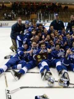 Darien Wins First State Hockey Title Since 1969