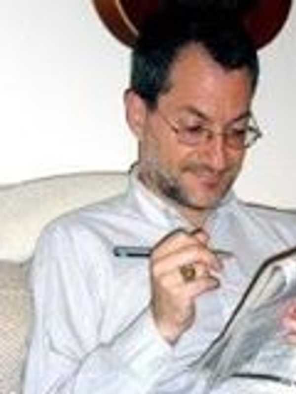 Bronxville Puzzle Solver Readies For Crossword Competition