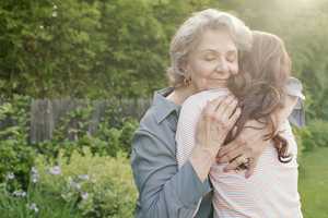 Hospice In Danbury Hosts Training Sessions For New Volunteers