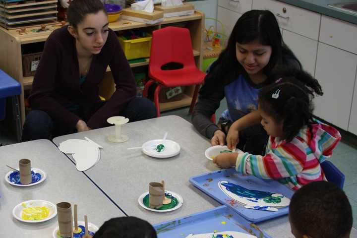 White Plains Art Honor Students Mentor Pre-School Children