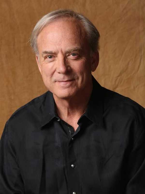 Greenwich Alzheimer's Benefit Features Glen Campbell's Plight