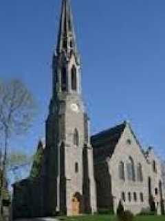 Second Congregational Church In Greenwich Hosts Easter Sunrise Service
