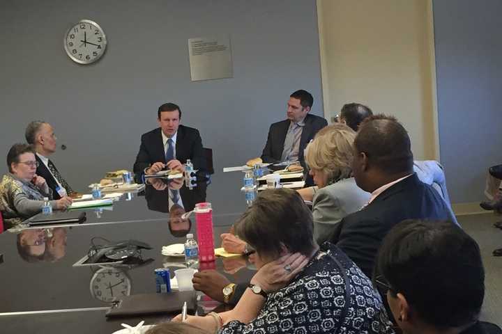 Sen. Murphy Discusses Challenges With Mental Health Providers In Norwalk