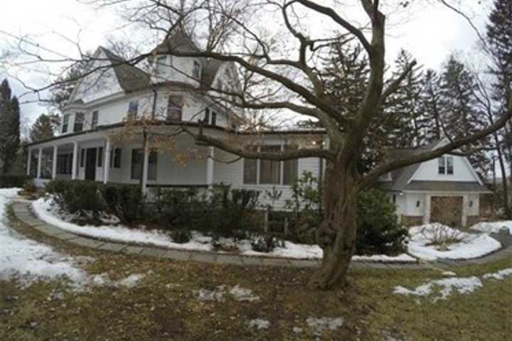 Open Houses In Pelham This Weekend