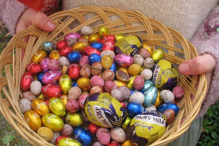 Send Us Your Easter Photos, Putnam