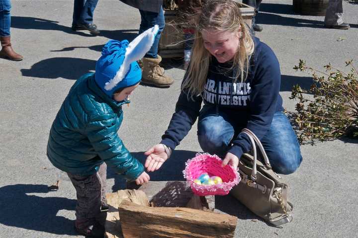 Mount Kisco Hosts Two Egg Hunts