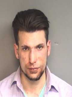Stamford Man Charged With Assaulting Girlfriend As She Drove, Causing Wreck