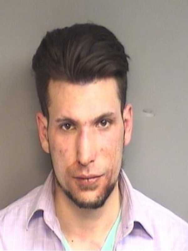 Stamford Man Charged With Assaulting Girlfriend As She Drove, Causing Wreck