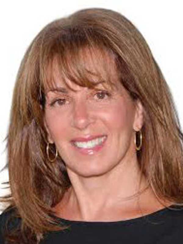 Irvington Realtor Kief Wins Top Producer Award From William Raveis