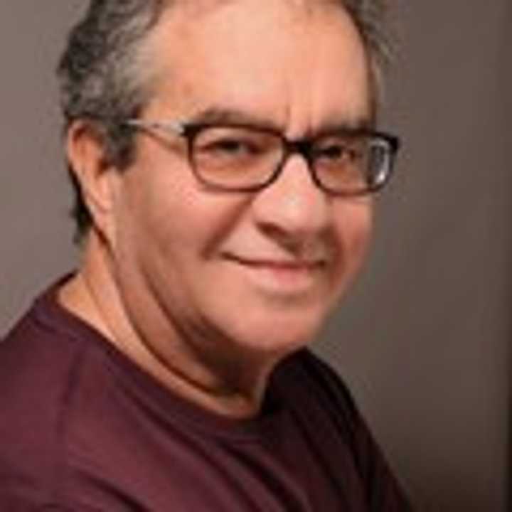 Bruce Apar