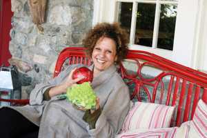 North Salem Chef Leads Cooking Classes In Jamaica