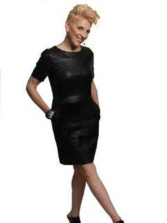 Lisa Lampanelli Comedy Show Benefits Housatonic Museum Of Art In Bridgeport